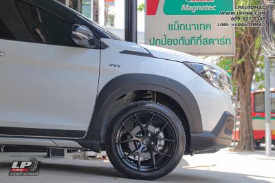 รถ - SUZUKI XL7 ล้อแม็ก - LENSO Jager Dyna ดำด้าน สเปค - 17x7.5 ET35 5x114.3 ยาง - LENSO D-1CS
เบอร์ - 215/50-17