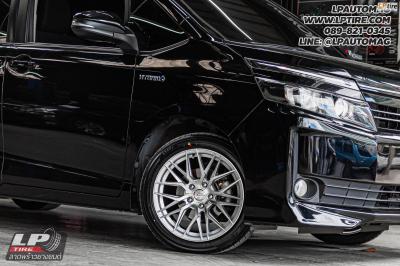 รถ - TOYOTA VOXY ล้อแม็ก - SSW S348 Hyper Silver สเปค - 17x8 ET38 5x114.3 ยาง - ALLIANCE AL30 030Ex เบอร์ -205/50-17